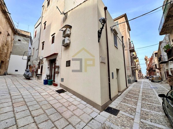 casa indipendente in vendita a Castellammare del Golfo