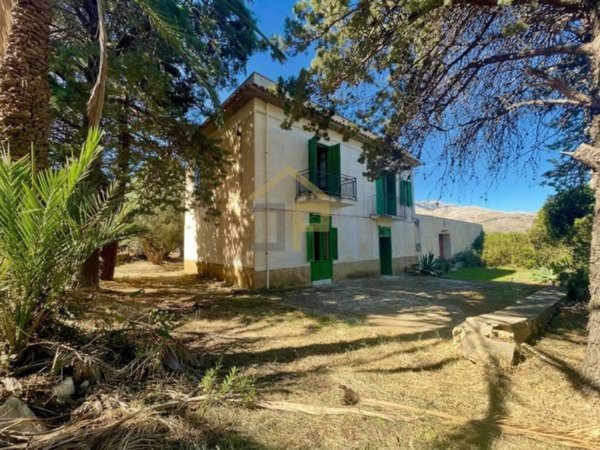 casa indipendente in vendita a Castellammare del Golfo in zona Balata di Baida