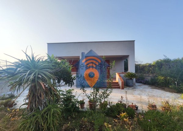 casa indipendente in vendita a Castelvetrano in zona Triscina di Selinunte