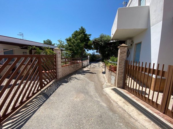 casa indipendente in vendita a Castelvetrano in zona Marinella di Selinunte
