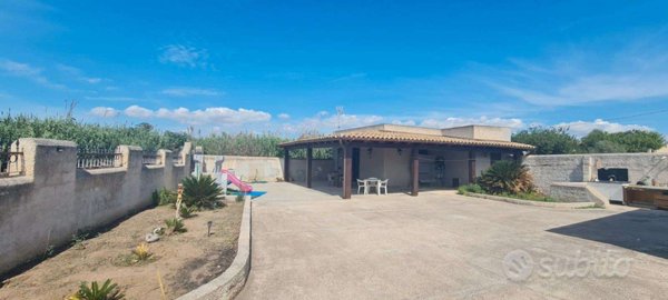 casa indipendente in vendita a Castelvetrano in zona Triscina di Selinunte