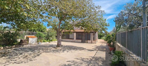 casa indipendente in vendita a Castelvetrano in zona Marinella di Selinunte