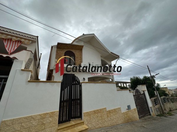 casa indipendente in vendita a Castelvetrano in zona Triscina di Selinunte