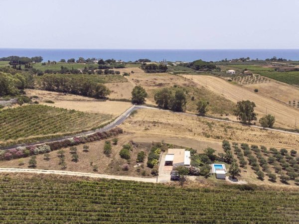 casa indipendente in vendita a Castelvetrano