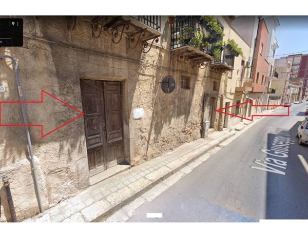 locale commerciale in vendita a Castelvetrano