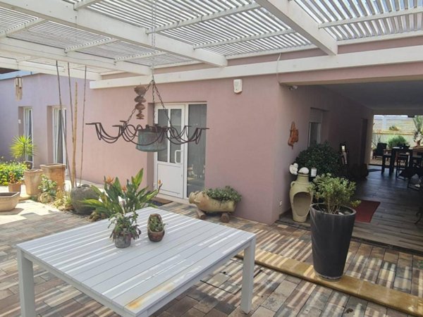 casa indipendente in vendita a Castelvetrano in zona Triscina di Selinunte