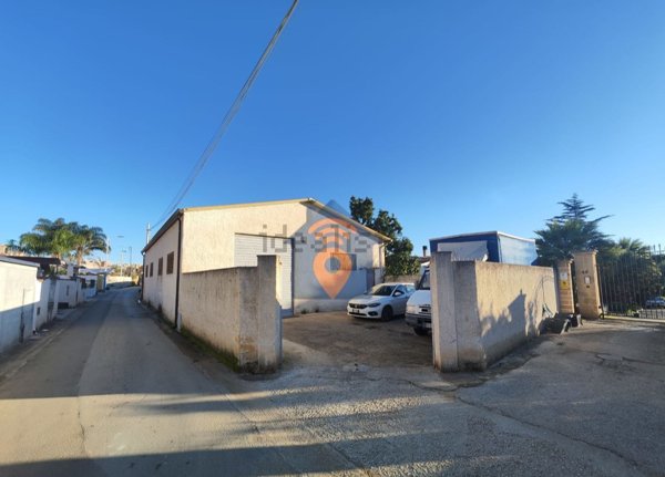 locale di sgombero in vendita a Castelvetrano