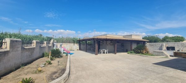 casa indipendente in vendita a Castelvetrano in zona Triscina di Selinunte