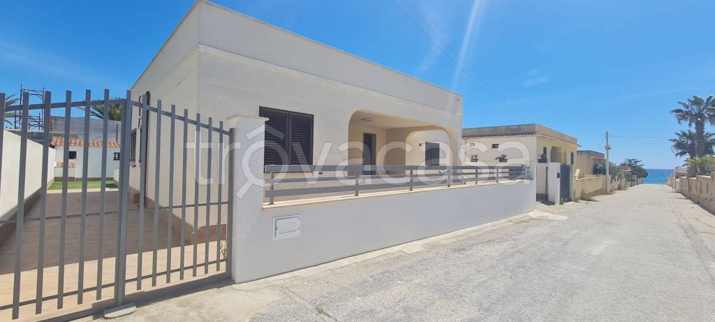 casa indipendente in vendita a Castelvetrano in zona Triscina di Selinunte