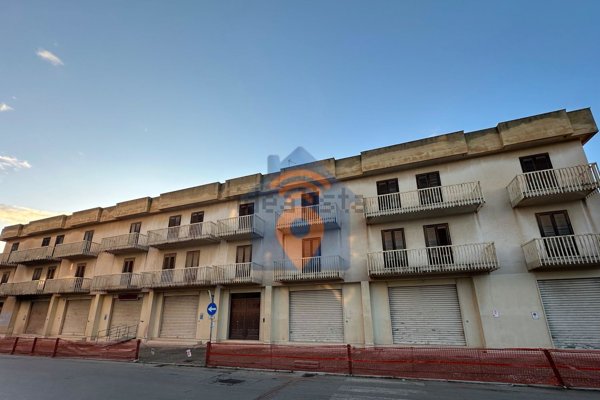 locale commerciale in vendita a Castelvetrano