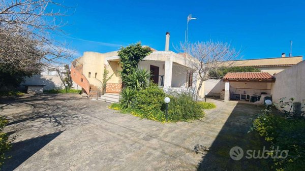 casa indipendente in vendita a Castelvetrano in zona Triscina di Selinunte