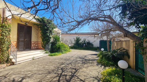 casa indipendente in vendita a Castelvetrano in zona Triscina di Selinunte