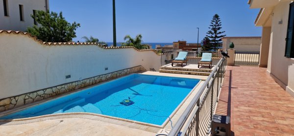 casa indipendente in vendita a Castelvetrano in zona Triscina di Selinunte