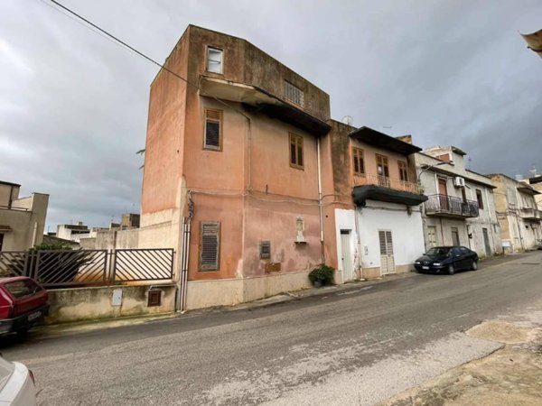 casa indipendente in vendita a Castelvetrano