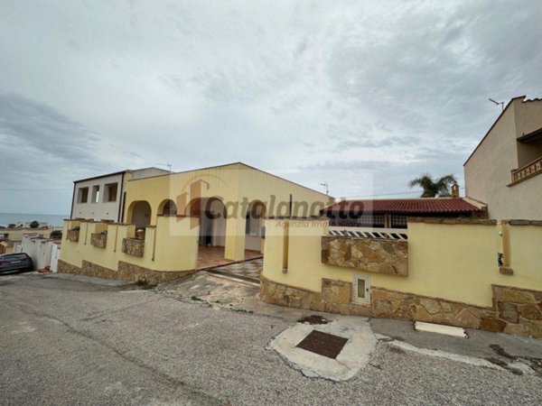 casa indipendente in vendita a Castelvetrano in zona Triscina di Selinunte