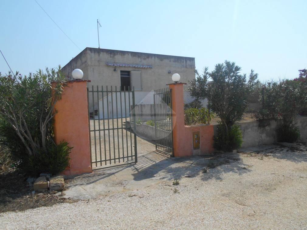 casa indipendente in vendita a Castelvetrano in zona Triscina di Selinunte