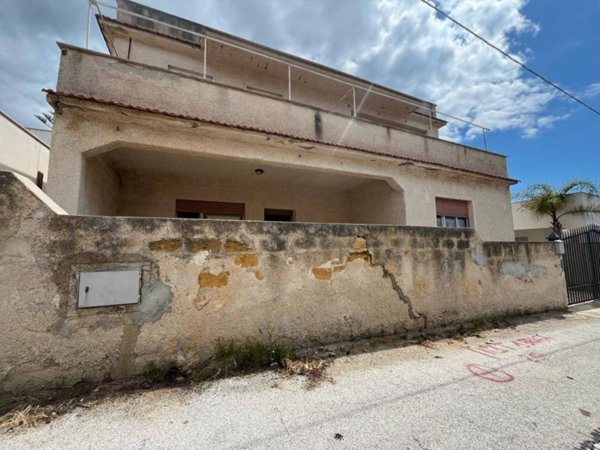 casa indipendente in vendita a Castelvetrano in zona Triscina di Selinunte