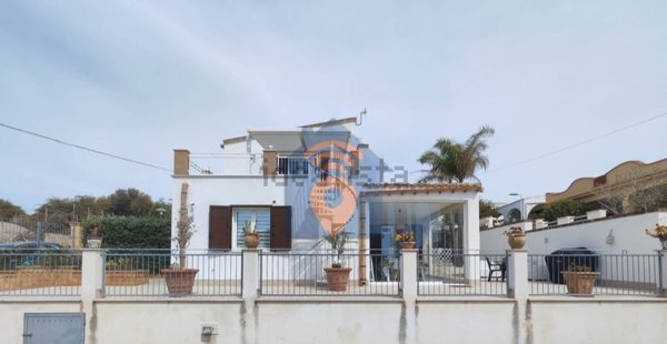 casa indipendente in vendita a Castelvetrano in zona Triscina di Selinunte