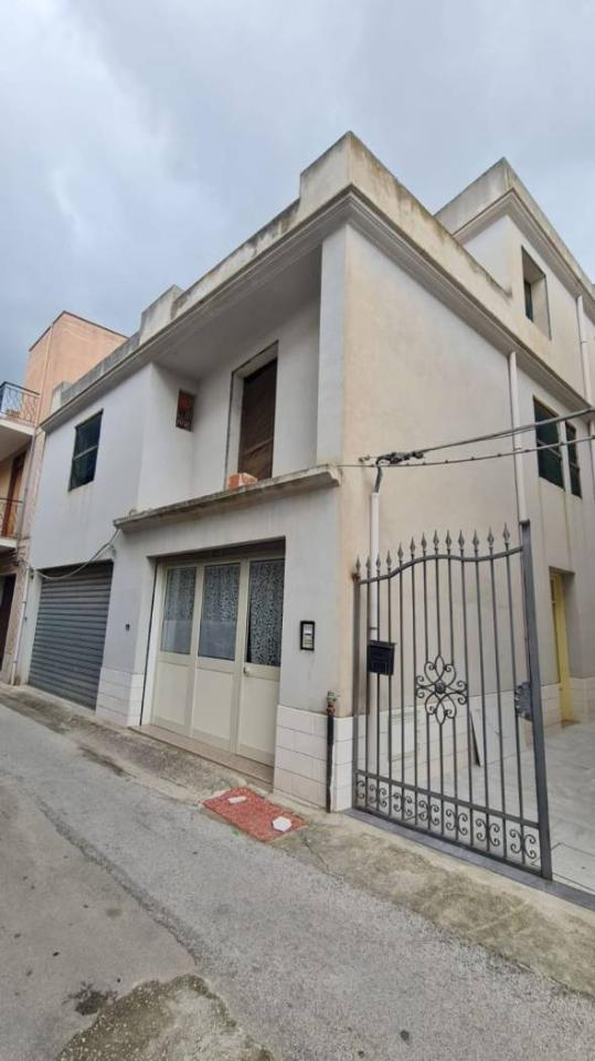 casa indipendente in vendita a Castelvetrano