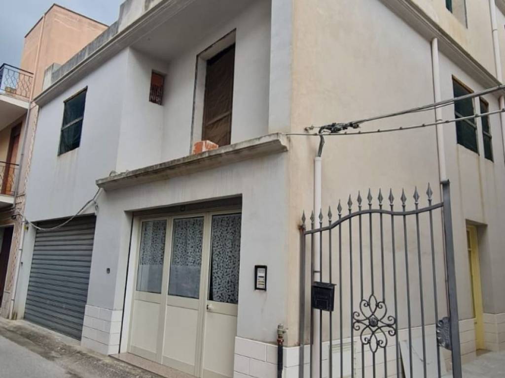 casa indipendente in vendita a Castelvetrano