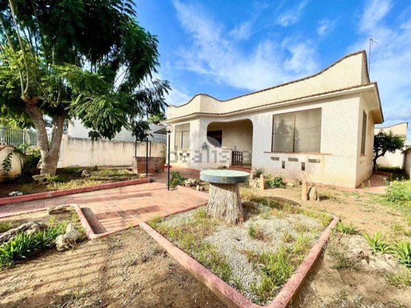 casa indipendente in vendita a Castelvetrano in zona Marinella di Selinunte