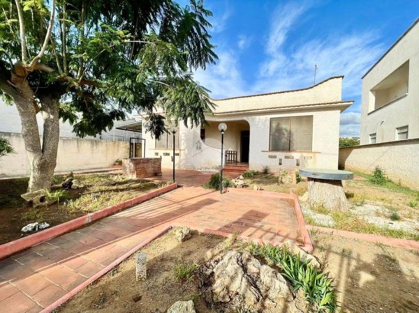 casa indipendente in vendita a Castelvetrano in zona Marinella di Selinunte