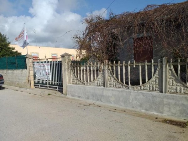 casa indipendente in vendita a Castelvetrano in zona Triscina di Selinunte
