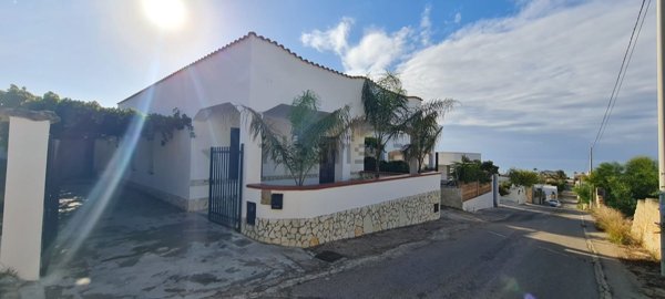 casa indipendente in vendita a Castelvetrano