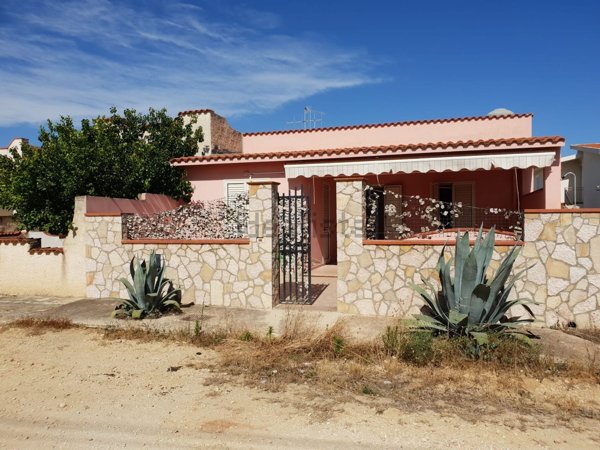 casa indipendente in vendita a Castelvetrano in zona Triscina di Selinunte