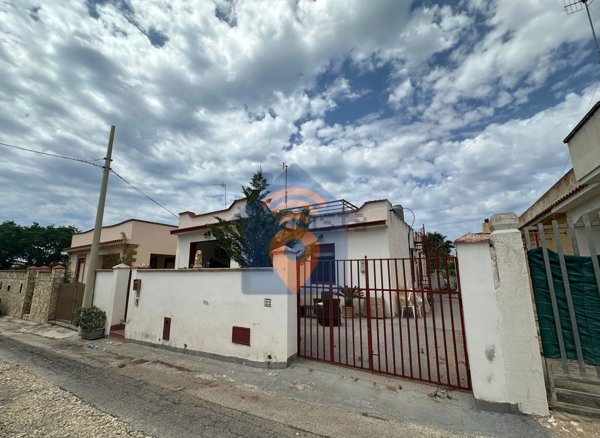 casa indipendente in vendita a Castelvetrano