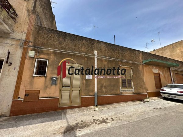 esavano in vendita a Castelvetrano