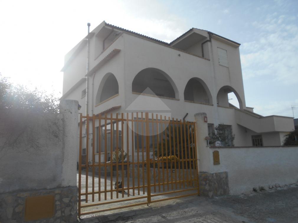 appartamento in vendita a Castelvetrano in zona Triscina di Selinunte