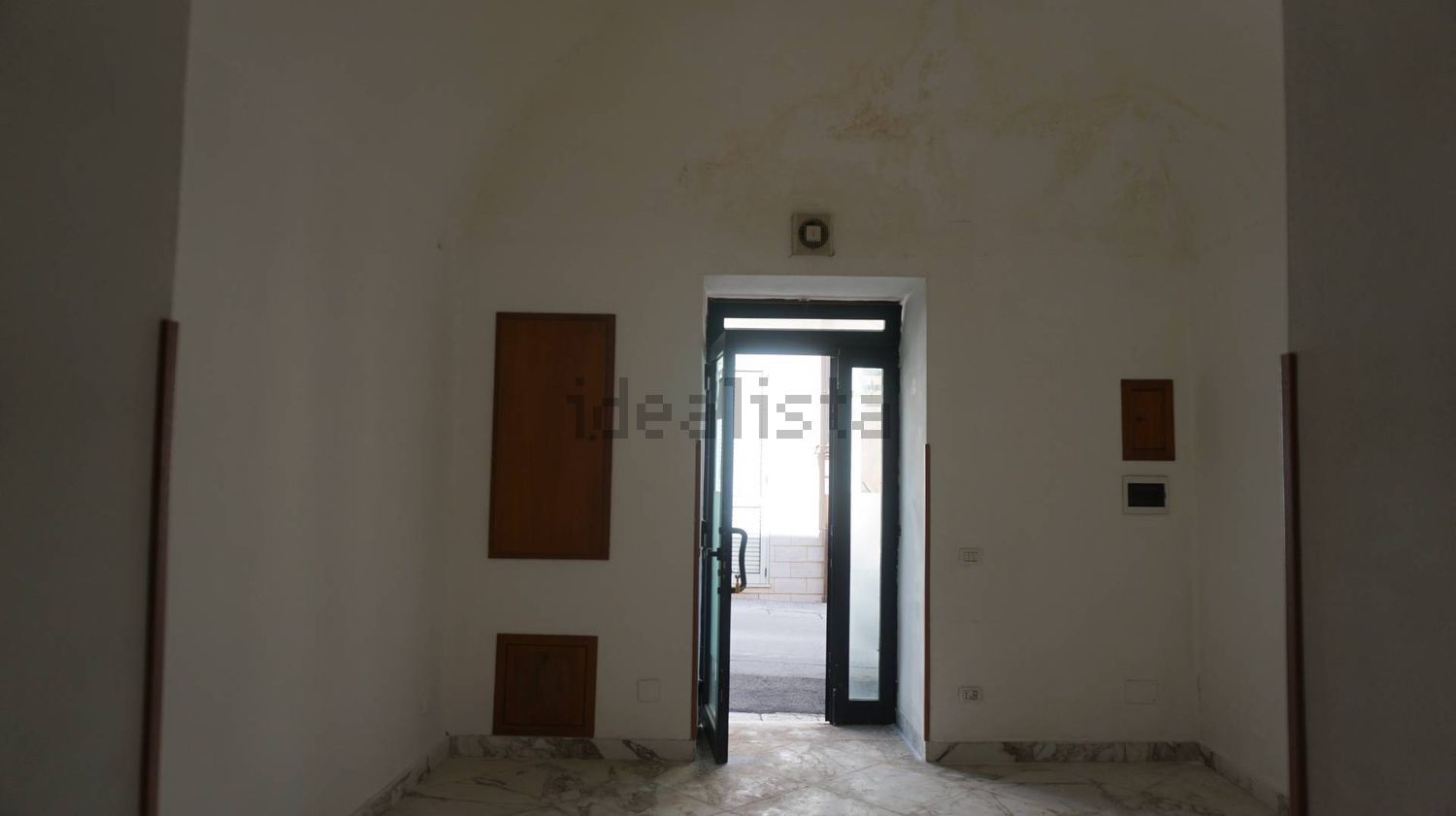 locale commerciale in vendita a Castelvetrano