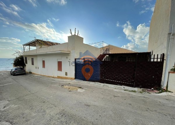 casa indipendente in vendita a Castelvetrano in zona Triscina di Selinunte