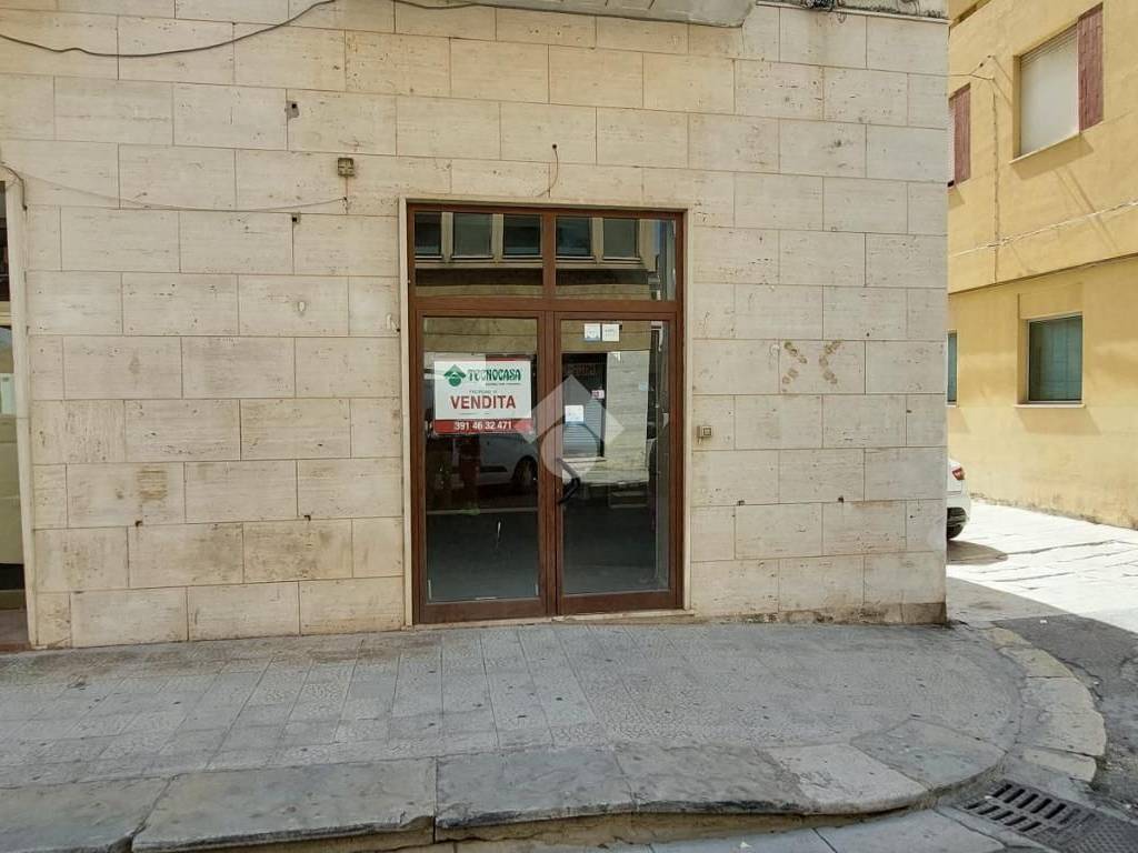 negozio in vendita a Castelvetrano