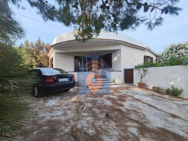 casa indipendente in vendita a Castelvetrano in zona Marinella di Selinunte