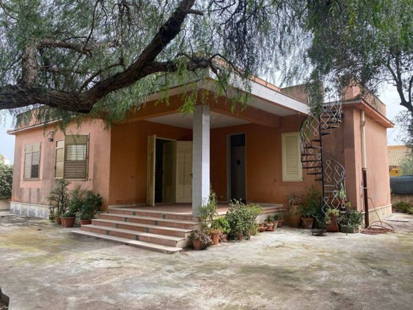 casa indipendente in vendita a Castelvetrano in zona Marinella di Selinunte