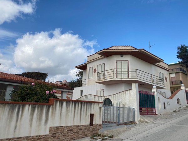 negozio in vendita a Castelvetrano in zona Triscina di Selinunte