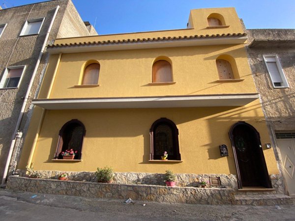 negozio in vendita a Castelvetrano