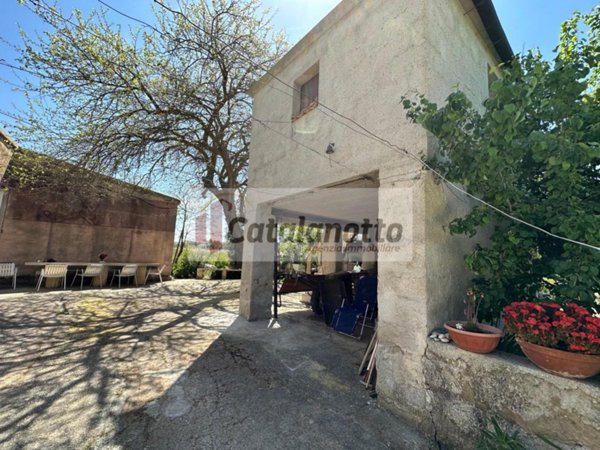 negozio in vendita a Castelvetrano