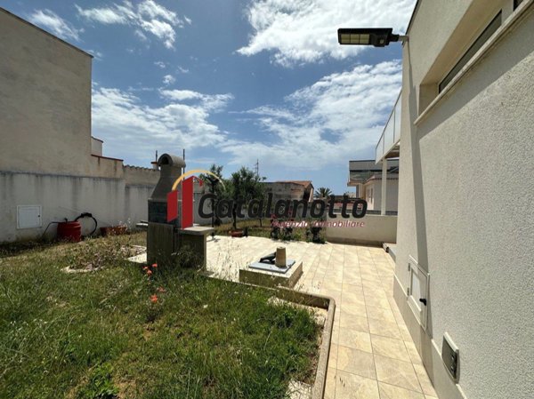 casa indipendente in vendita a Castelvetrano in zona Triscina di Selinunte