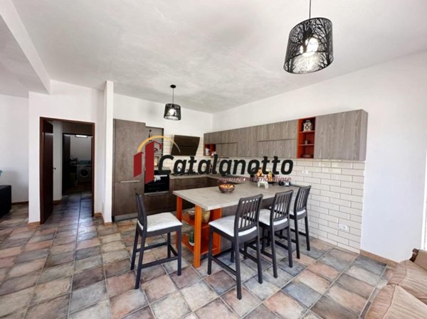 casa indipendente in vendita a Castelvetrano in zona Triscina di Selinunte