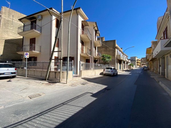 negozio in vendita a Castelvetrano