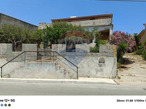 casa indipendente in vendita a Castelvetrano in zona Triscina di Selinunte