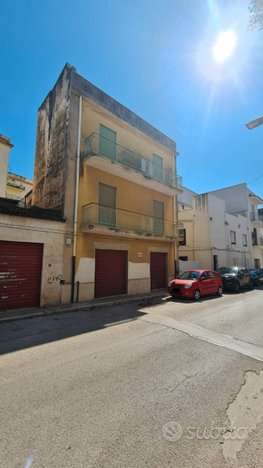 casa indipendente in vendita a Castelvetrano