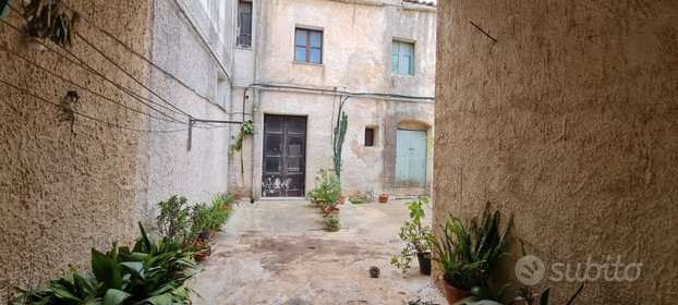 casa indipendente in vendita a Castelvetrano
