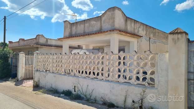 casa indipendente in vendita a Castelvetrano in zona Triscina di Selinunte