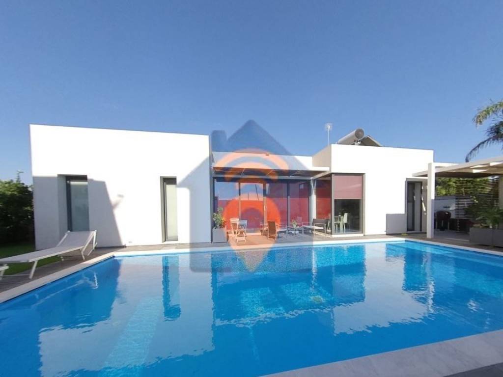 casa indipendente in vendita a Castelvetrano in zona Triscina di Selinunte