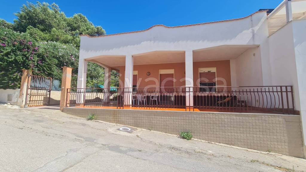 casa indipendente in vendita a Castelvetrano in zona Triscina di Selinunte