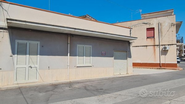 casa indipendente in vendita a Castelvetrano